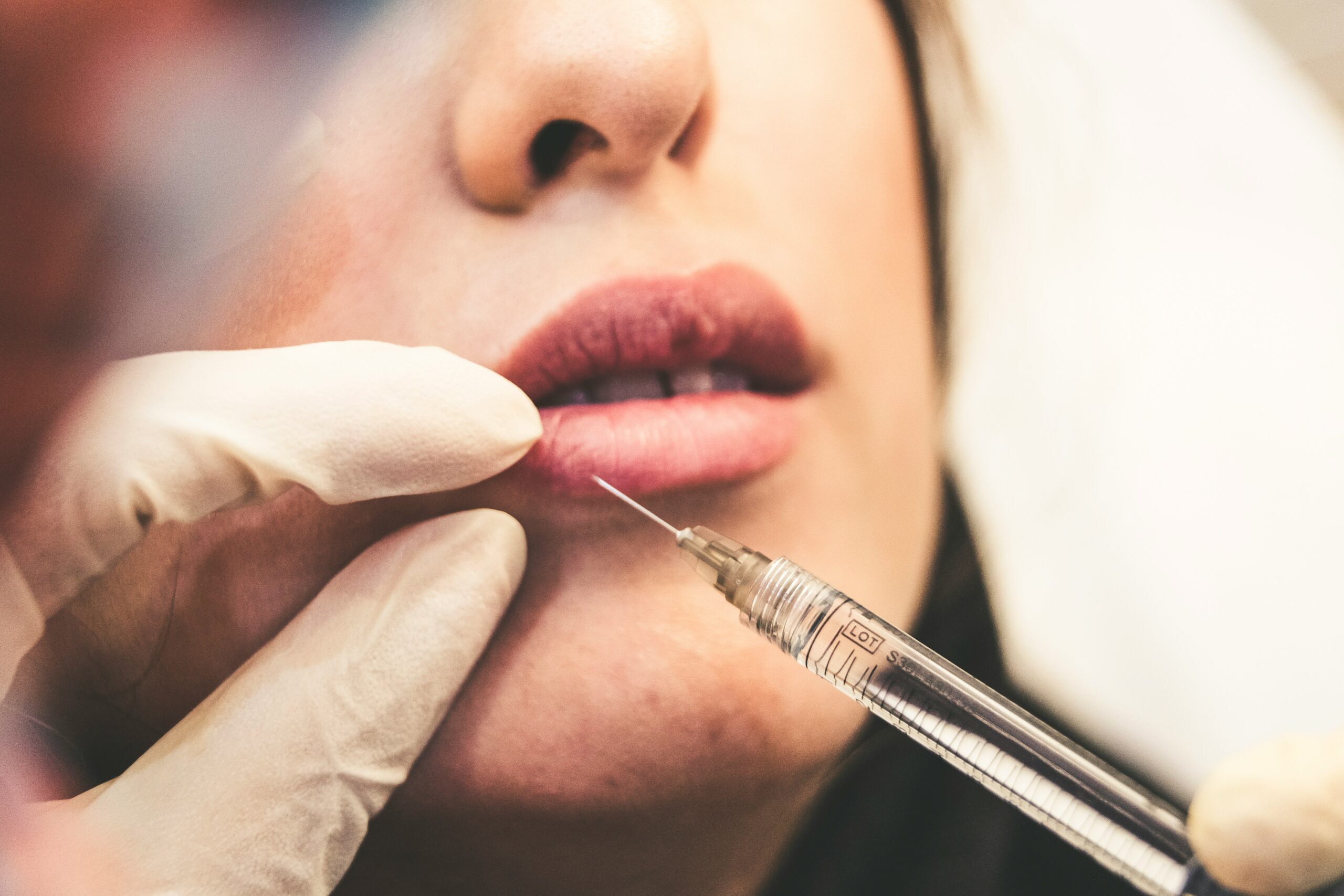استشاري التجميل والترميم في الهند